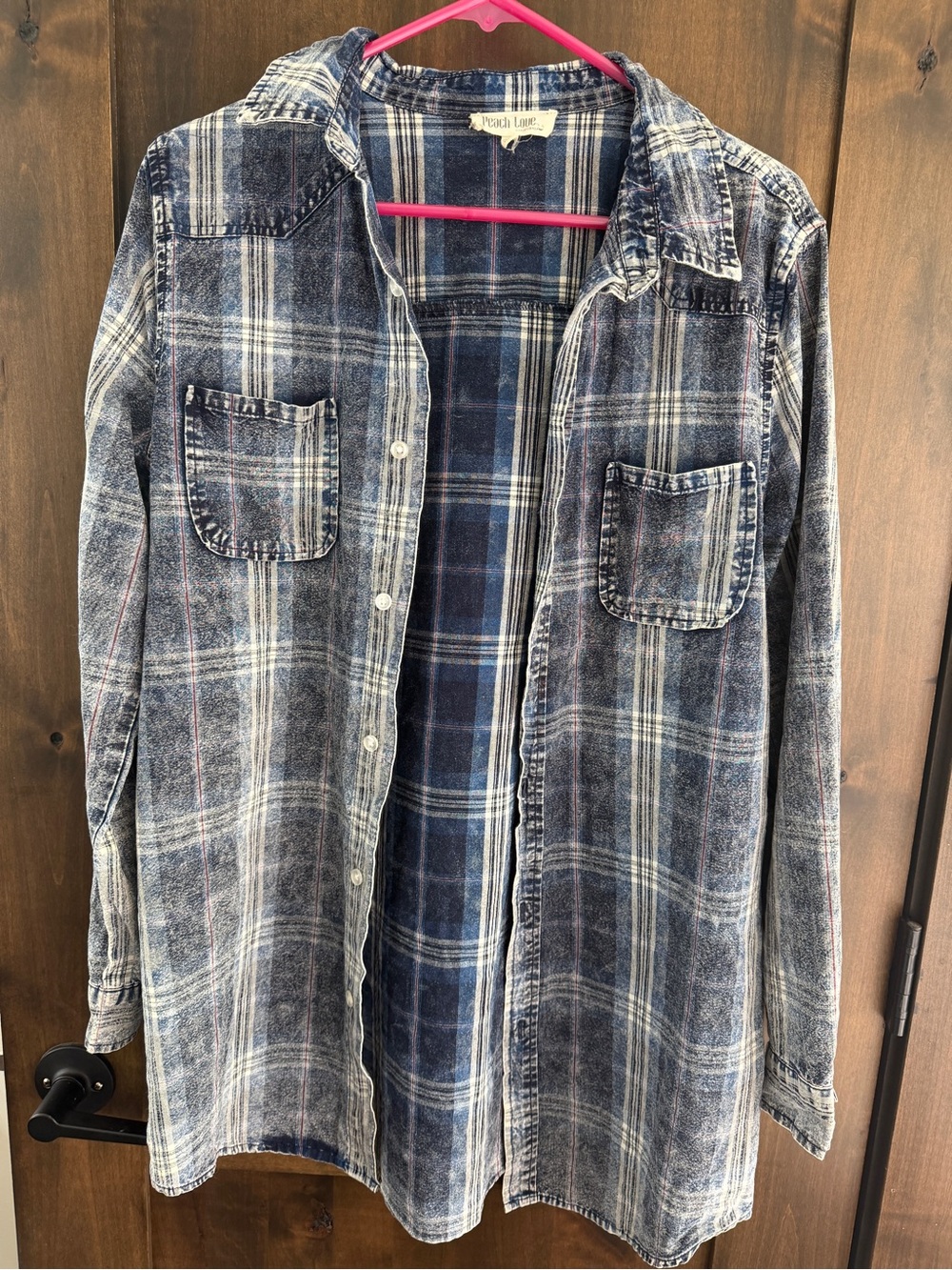 Peach Love California Women's Plaid Button Down Shirt Blue & White